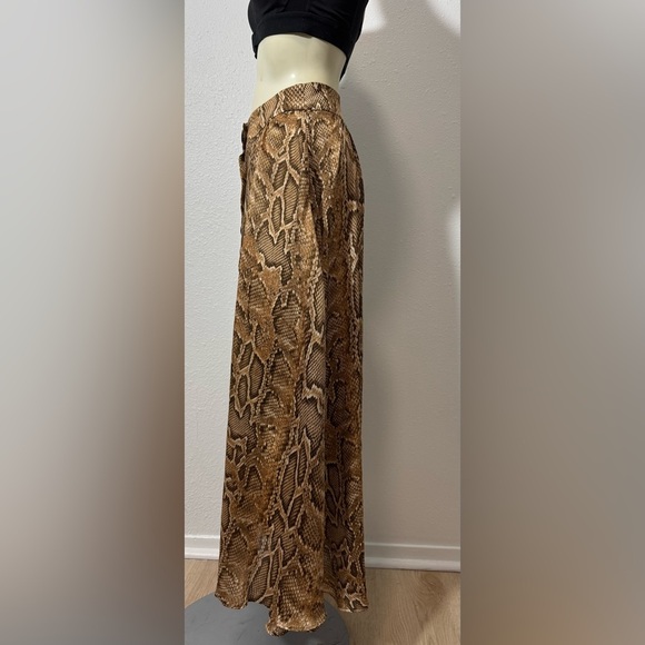 NWOT Zara Snake Print A-Line Button-Front Skirt - Picture 2 of 11